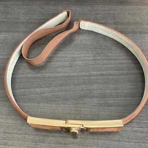 Cute small size leather and elastic belt.